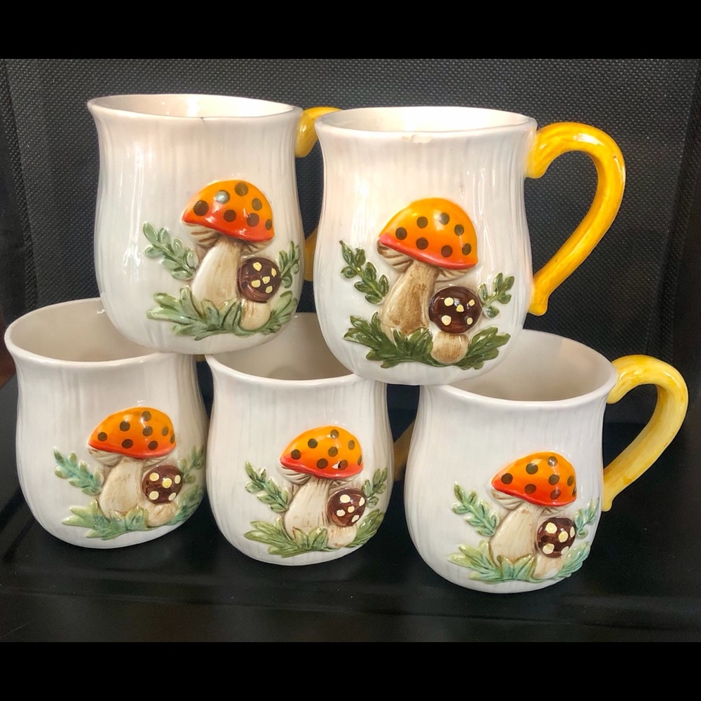 Free ship! Sears Merry Mushroom Mugs (5)